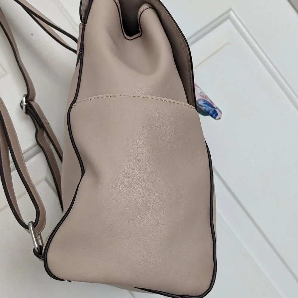 Nine West Womens Saffiano Leather Backpack Satchel Lined Pockets Cute Bag